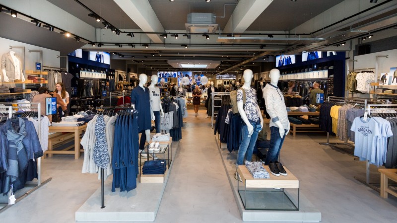800_enschedestoreopening4