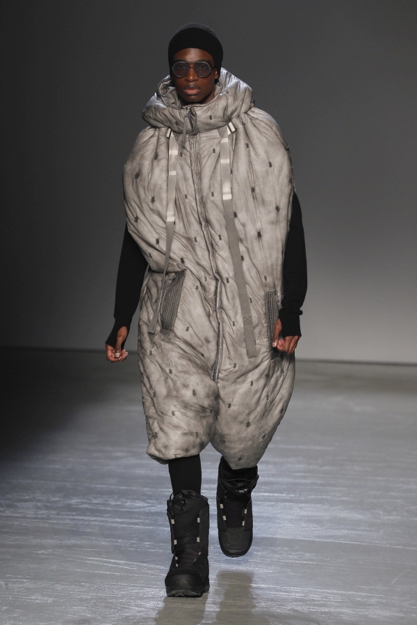 BORIS BIDJAN SABERI AW18-1