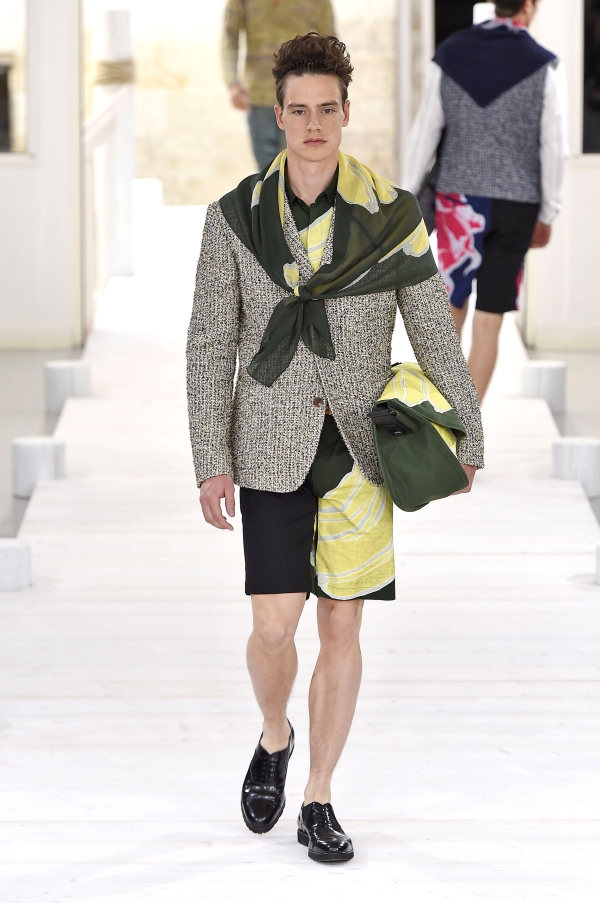 Bermuda  6 Issey Miyake credit Jeroen Snijders
