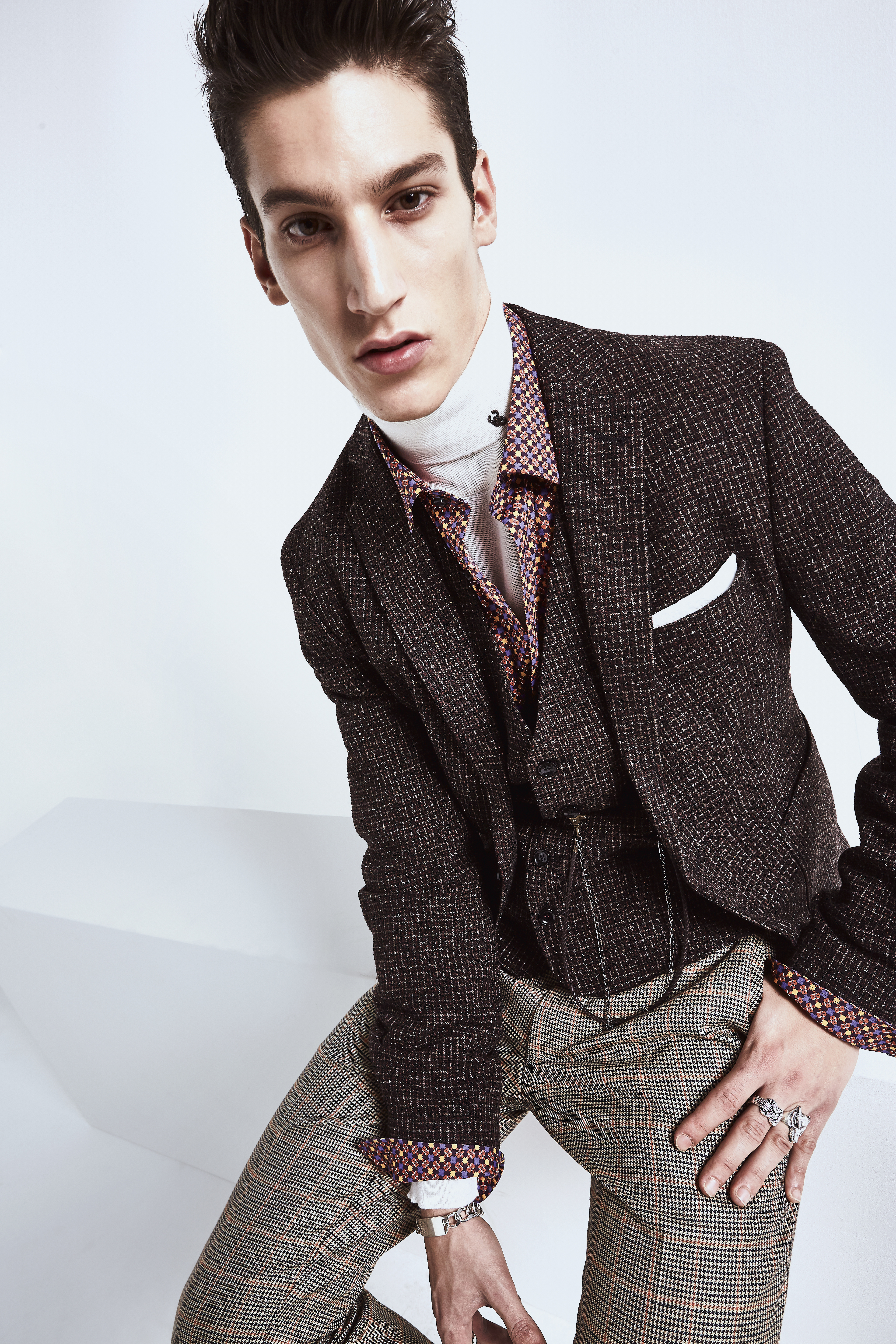 CINQUE_men_preshoot_Fall_Winter_2019_20_CIN_M14_HK_151161