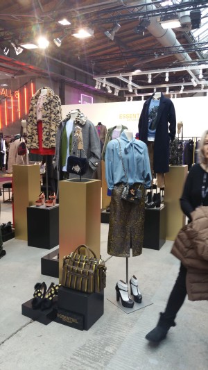 Essentiel Antwerp hw1718 (1)