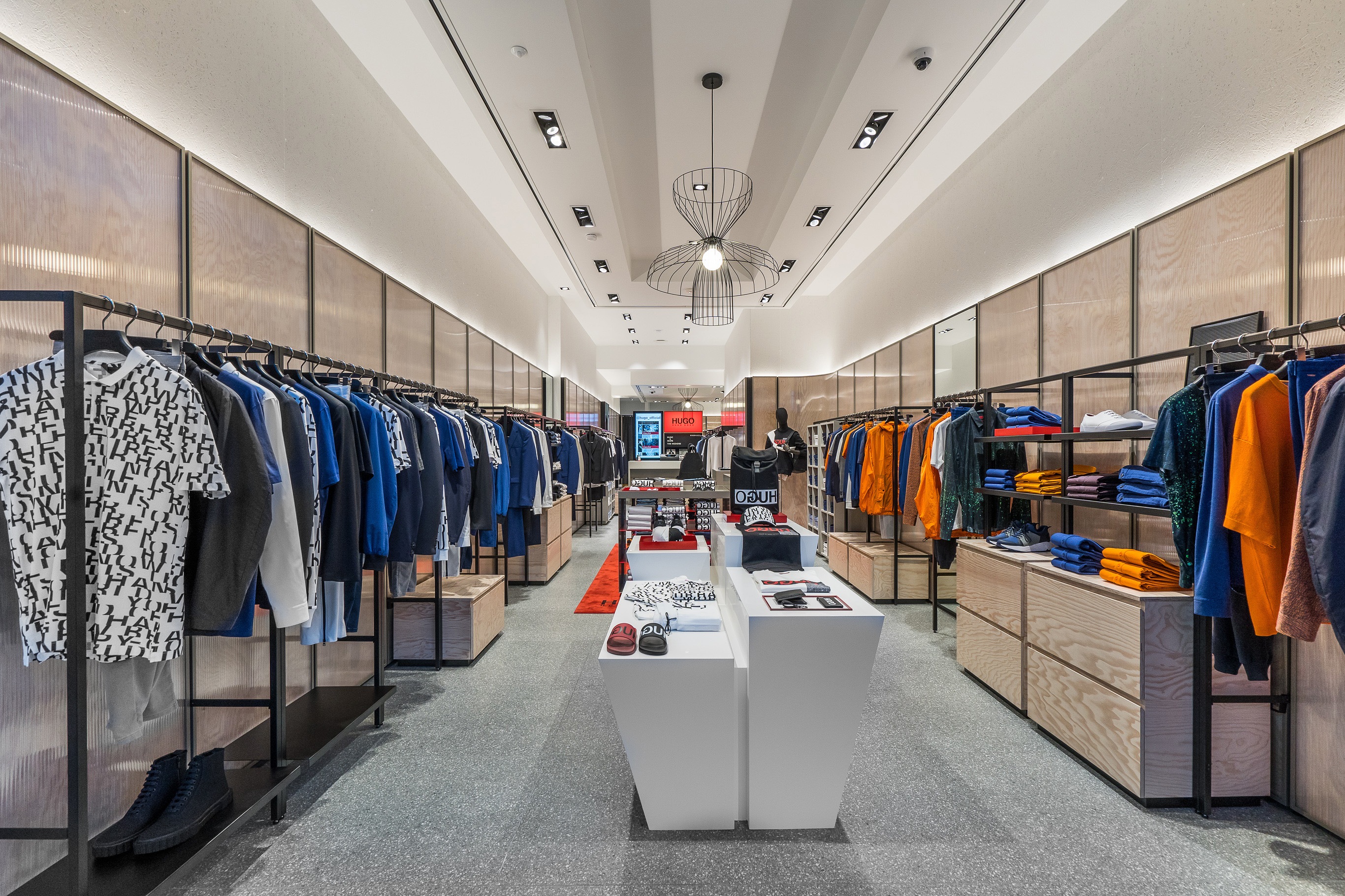 Hugo store Amsterdam (4)