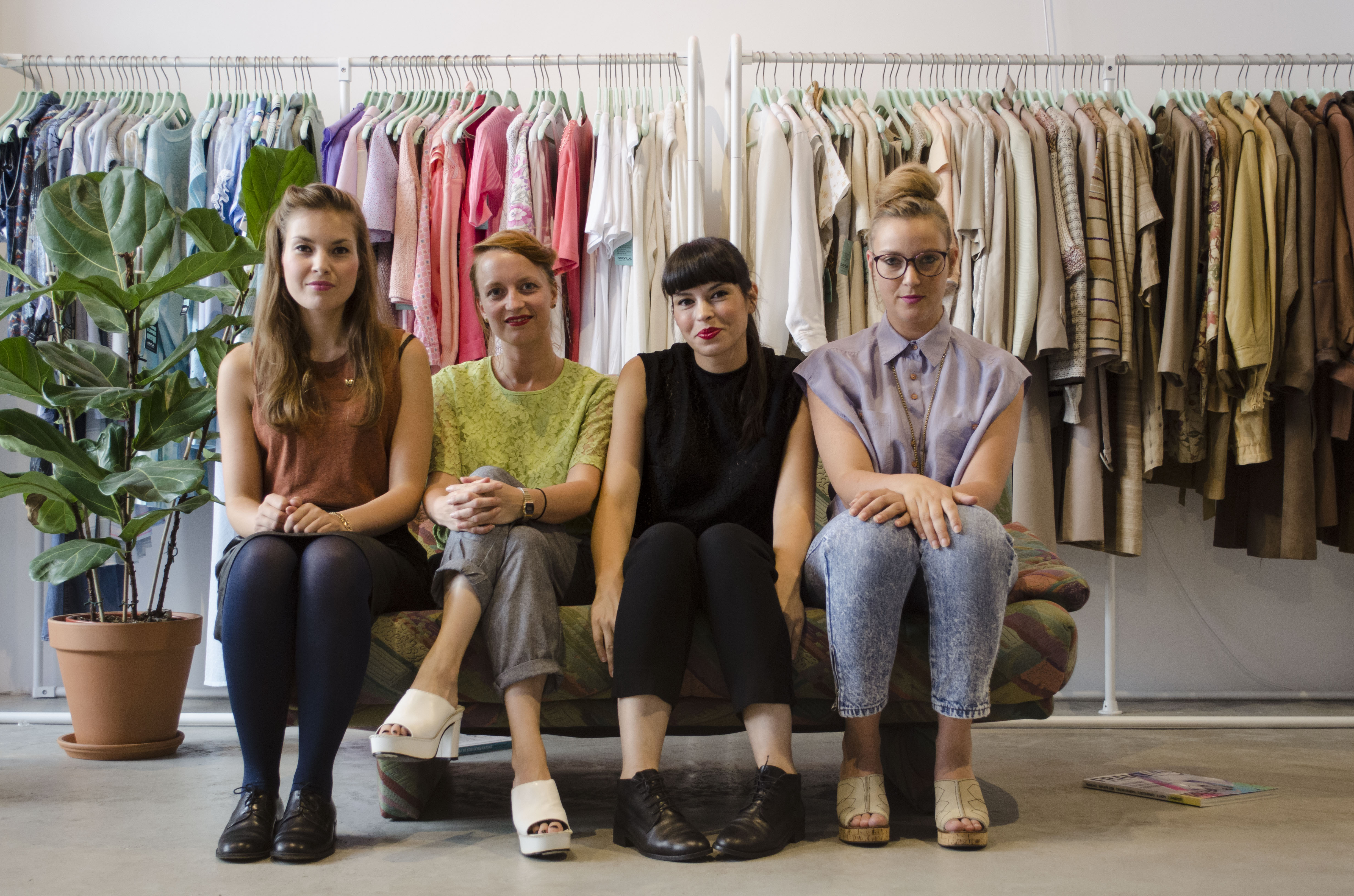 Elisa Jansen, Suzanne Smulders, Diana en Angela Jansen van Lena