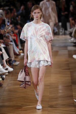 Stella-McCartney_ful_W_S19_PA_019