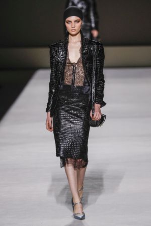 Tom-Ford_ful_W_S19_NY_001