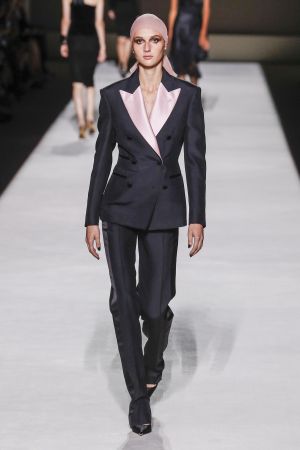 Tom-Ford_ful_W_S19_NY_063