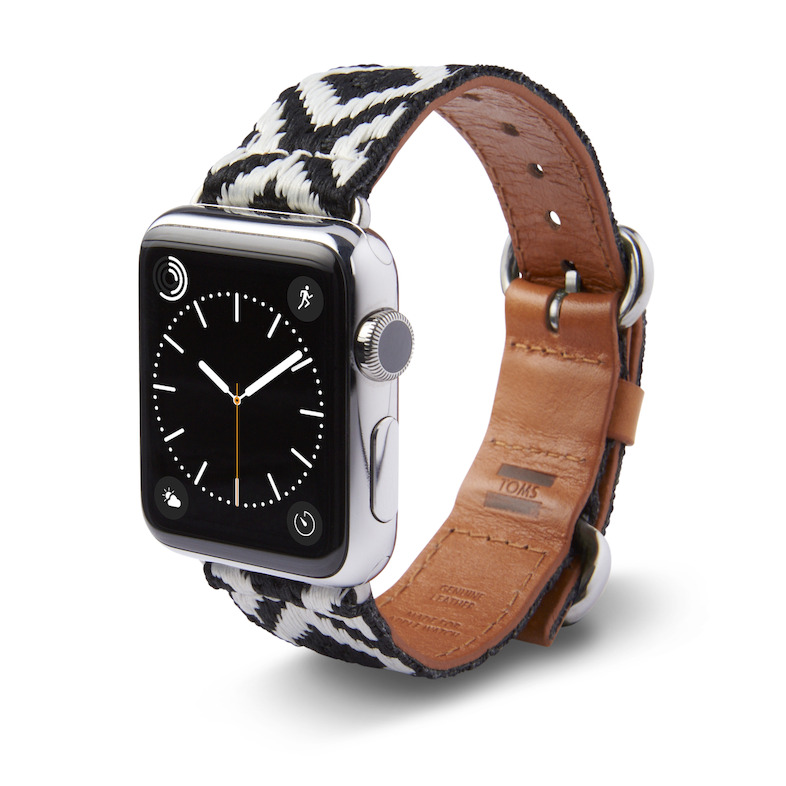 Toms samenwerking Apple Artisan collectie zwart wit credit Toms