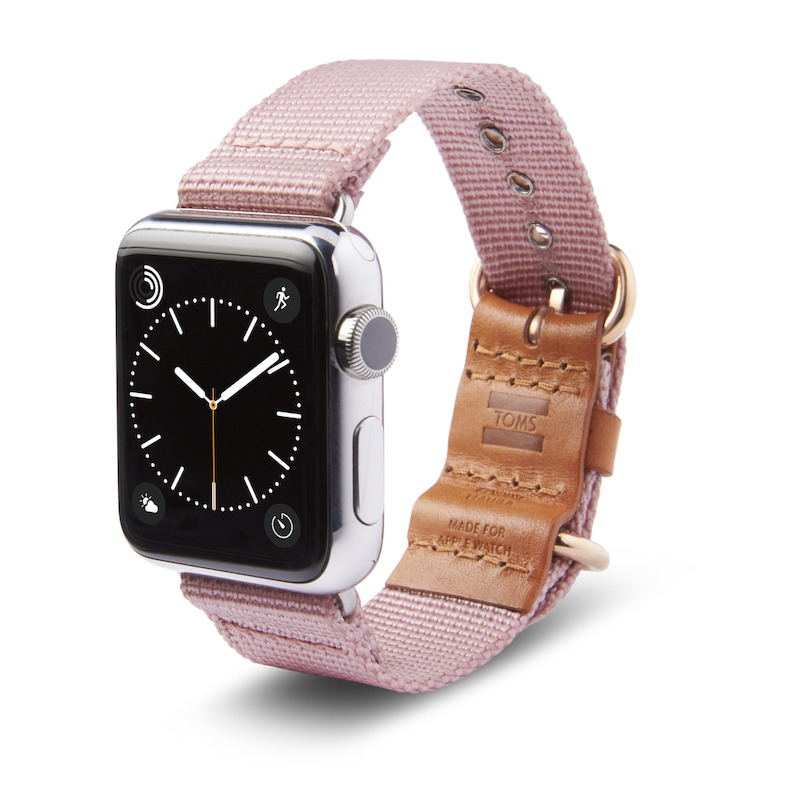 Toms samenwerking Apple Utility collectie roze credit Toms